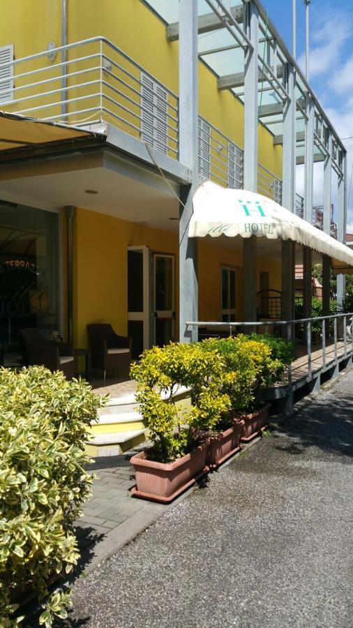 Hotel Illi Marina di Massa Εξωτερικό φωτογραφία