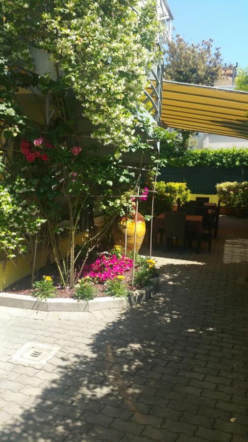 Hotel Illi Marina di Massa Εξωτερικό φωτογραφία