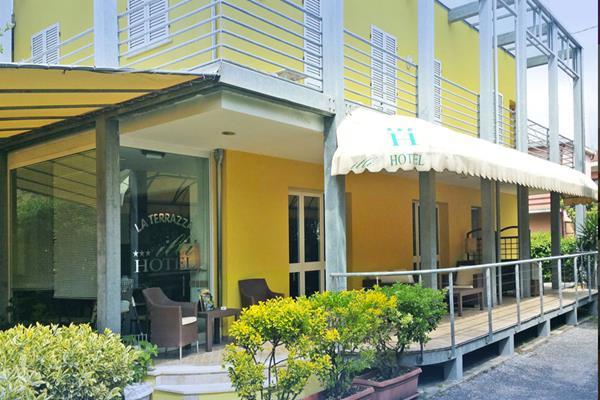 Hotel Illi Marina di Massa Εξωτερικό φωτογραφία